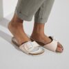 Madrid Big Buckle in pelle rosa chiaro Madrid Big Buckle in pelle rosa chiaro