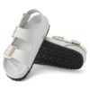 Milano in pelle goffrata, goffratura bianca Milano in pelle goffrata, goffratura bianca