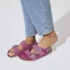 Milano in pelle scamosciata fucsia luccicante Milano in pelle scamosciata fucsia luccicante