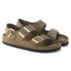 Milano Rivet Logo in pelle naturale goffrata Milano Rivet Logo in pelle naturale goffrata