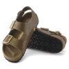 Milano Rivet Logo in pelle naturale goffrata Milano Rivet Logo in pelle naturale goffrata